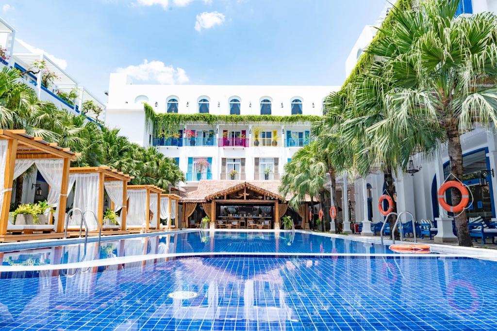 Risemount Premier Resort Da Nang reviewdanangnet